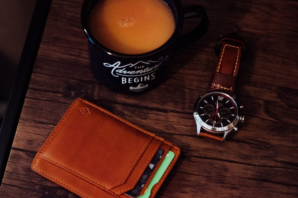How to Select the Right Luxury Watches Online