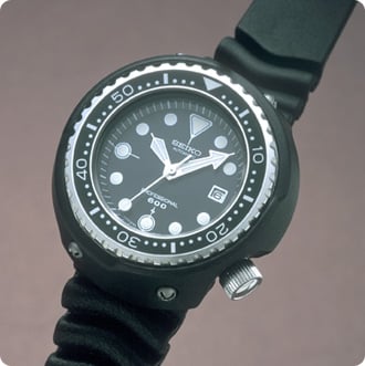 Seiko 1975 rubber strap watch