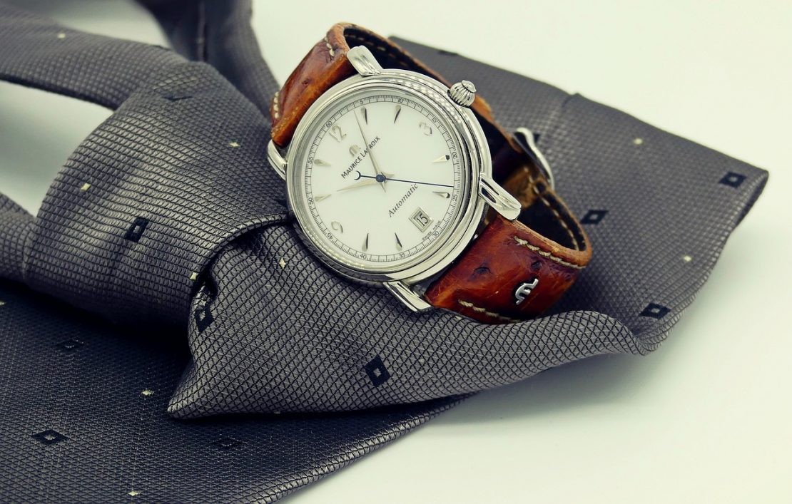 Which Wrist do you Wear a Watch? First Class Watches Blog