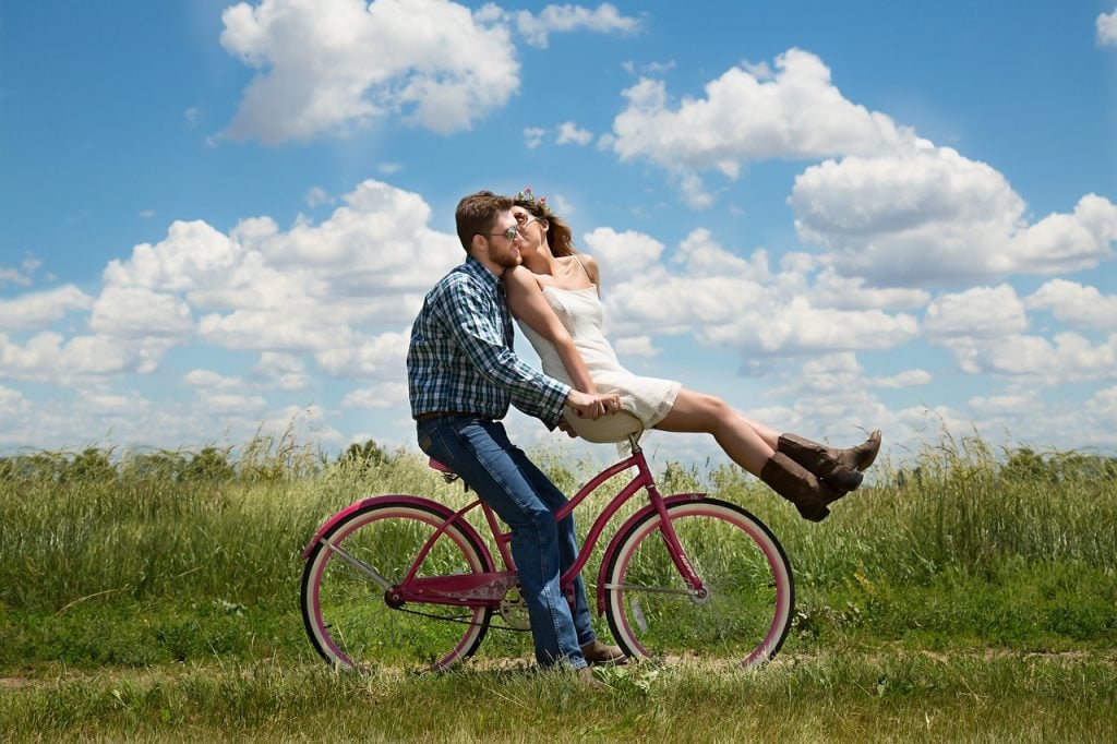What To Buy Your Girlfriend For Valentine's Day