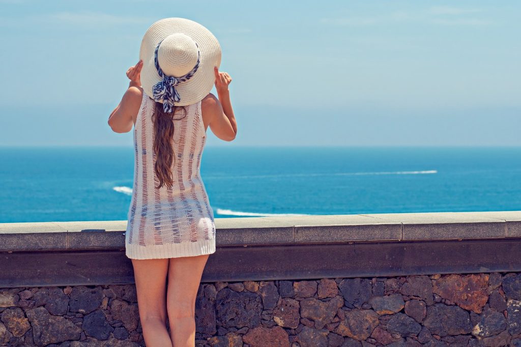 Holiday Accessories This Summer