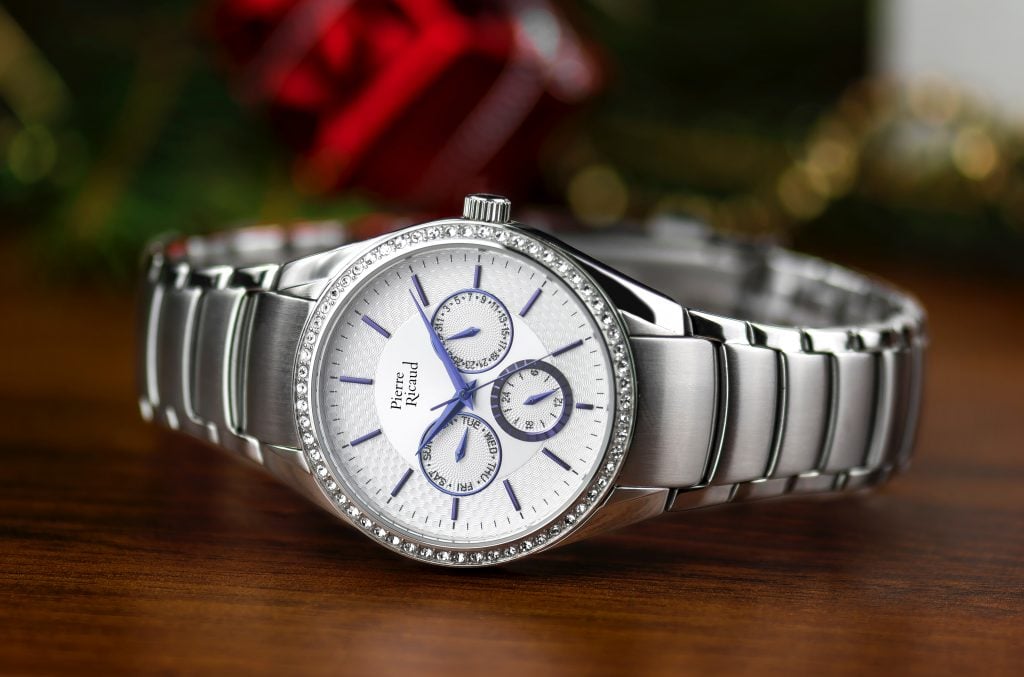 Watches With Crystal Dials