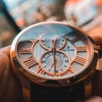 How to maintain a hand-wound watch