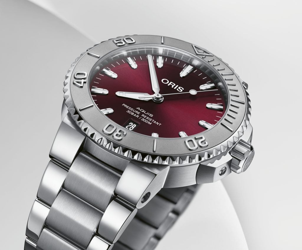 Oris Cherry Aquis Date