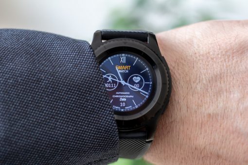 5 Reasons You Need a Smartwatch in 2021
