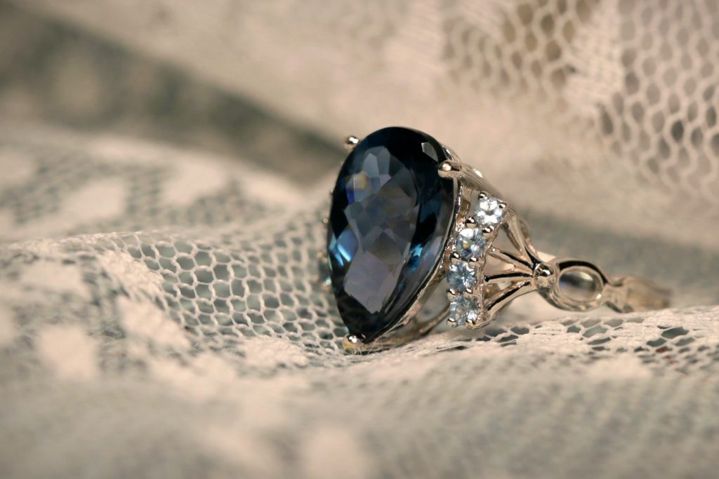 How are Gemstones Valued?