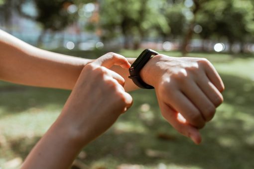 Top 5 Smartwatches For Summer Fitness