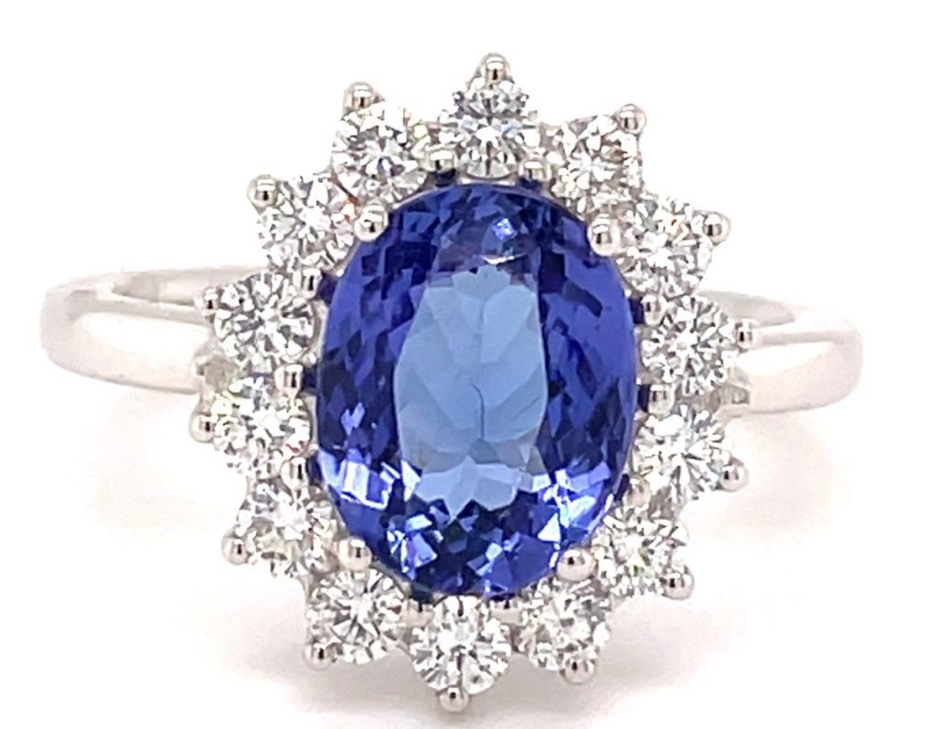 Why Buy an Oval Cut Engagement Ring