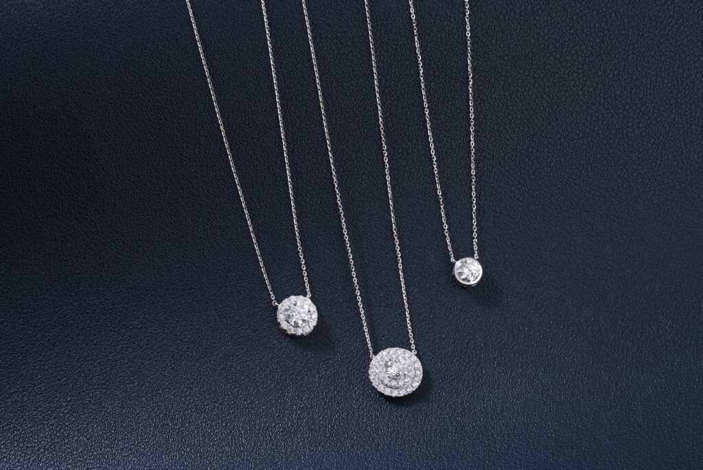 10 Pros and Cons of Diamonds