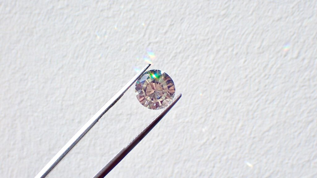 Pros and Cons of Lab-Grown Diamonds