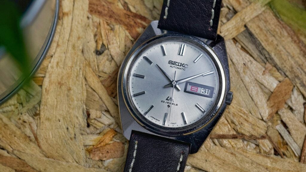 Men’s Watches as a Chic Accessory for Women