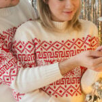 What Accessories Should I Wear on Christmas?