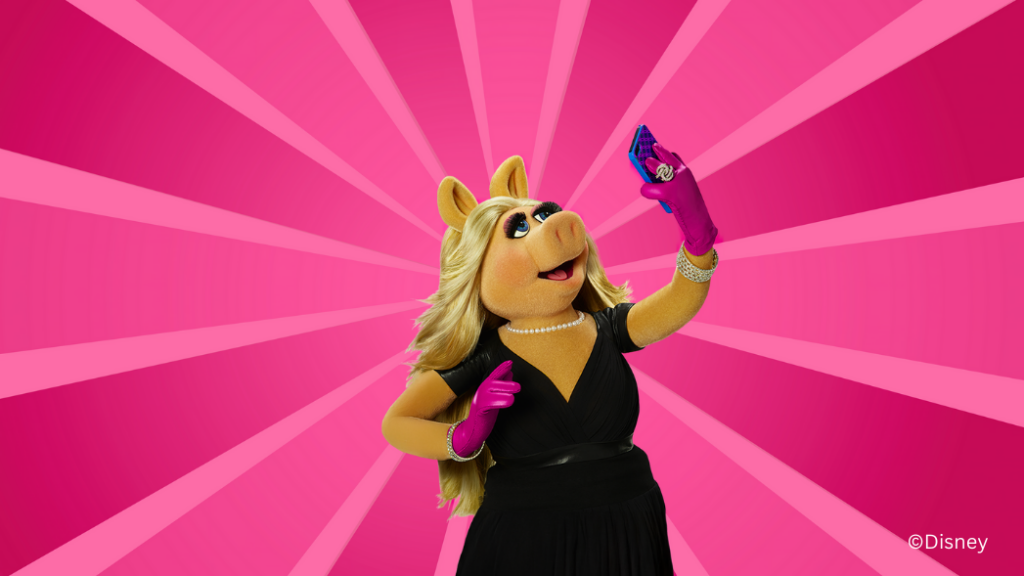 Oris ProPilot X Miss Piggy Edition