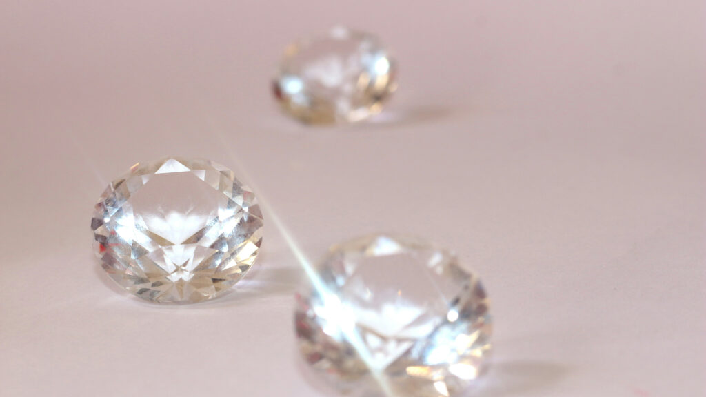 The 4 Cs of Diamonds Explained Simply