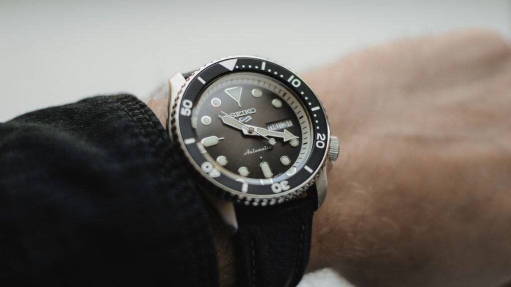 Luxury vs Everyday Watches: Which Fits Your Lifestyle?