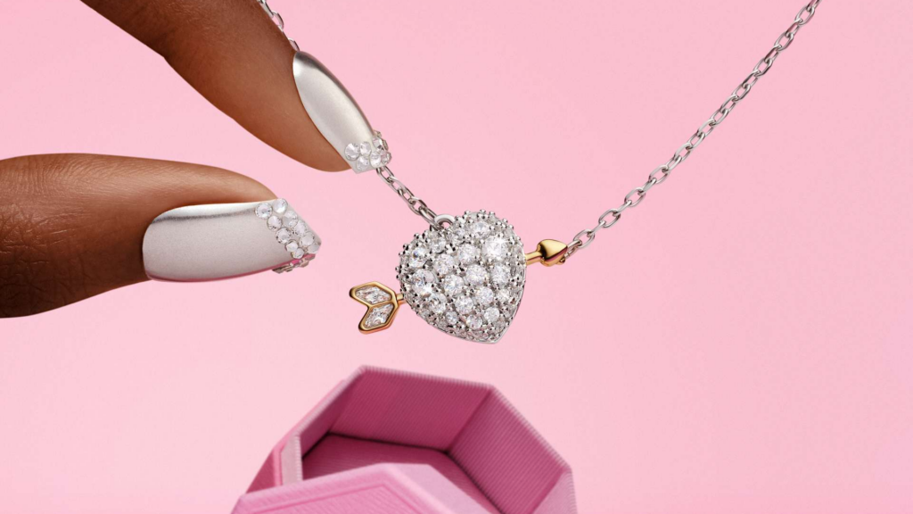 Swarovski Jewellery for Valentine’s Day: Stunning Gift Ideas for Her