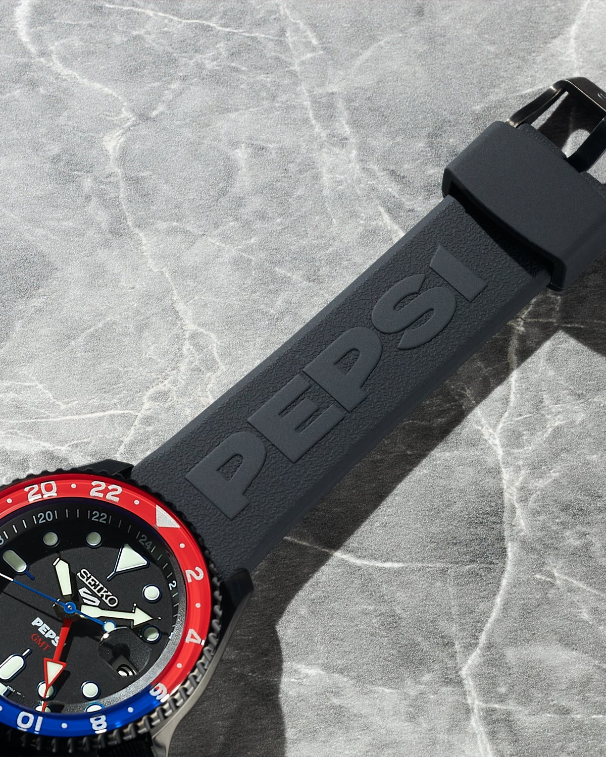 Seiko 5 Pepsi Strap Detail