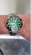 Customer picture of ORIS Aquis Date Calibre 400 Automatic (41.5mm) Green Dial / Stainless Steel Bracelet 01 400 7769 4157-07 8 22 09PEB
